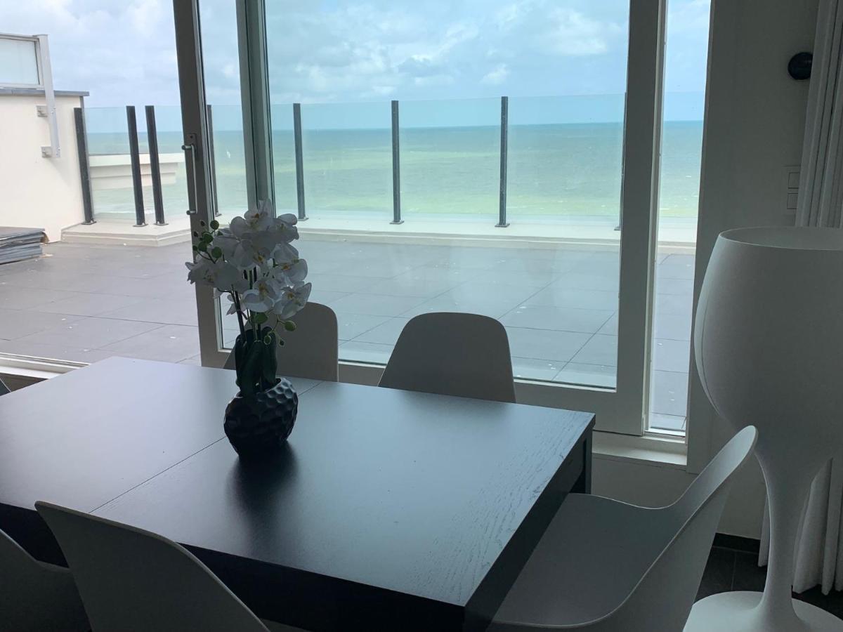 Ultra-Luxury Penthouse With A Generous Terrace And Breathtaking Sea View T71 Lägenhet Oostende Exteriör bild