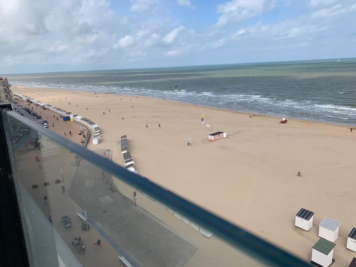 Ultra-Luxury Penthouse With A Generous Terrace And Breathtaking Sea View T71 Lägenhet Oostende Exteriör bild